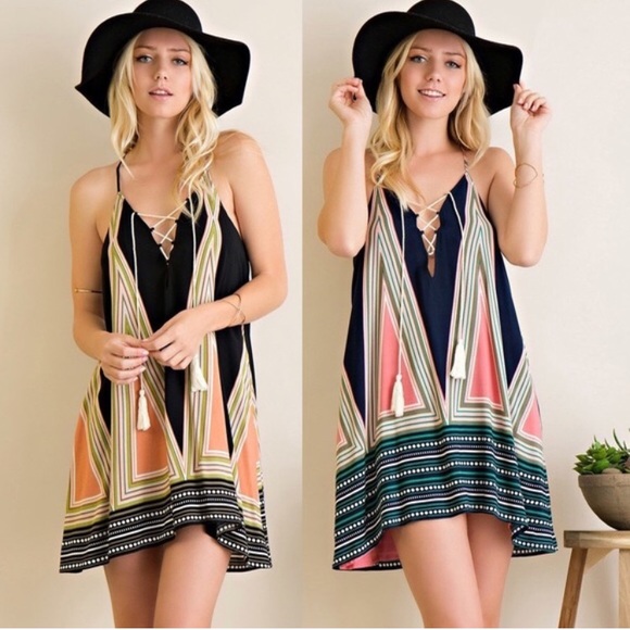 Dresses & Skirts - 🌋Geometric Tent Dress